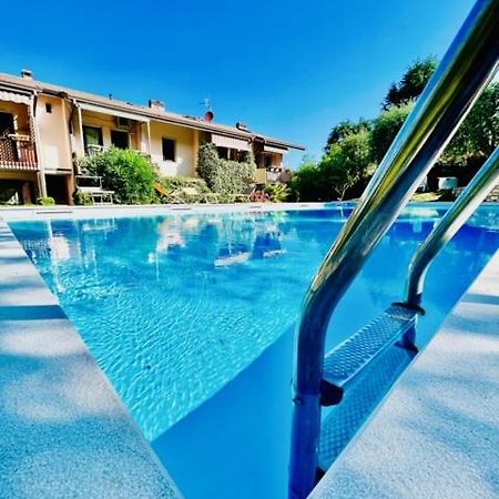 Apartamento Residenza Riviera Degli Olivi Torri Del Benaco Exterior foto