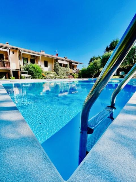 Apartamento Residenza Riviera Degli Olivi Torri Del Benaco Exterior foto
