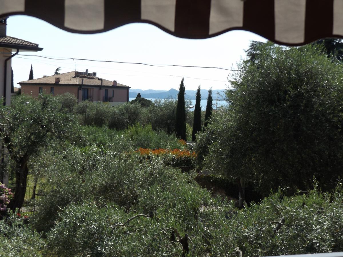Apartamento Residenza Riviera Degli Olivi Torri Del Benaco Exterior foto