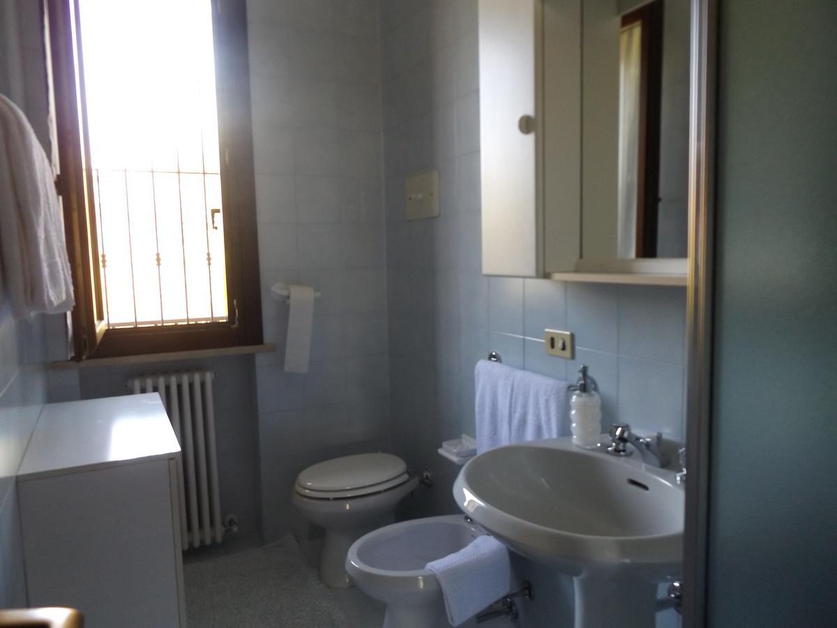 Apartamento Residenza Riviera Degli Olivi Torri Del Benaco Exterior foto