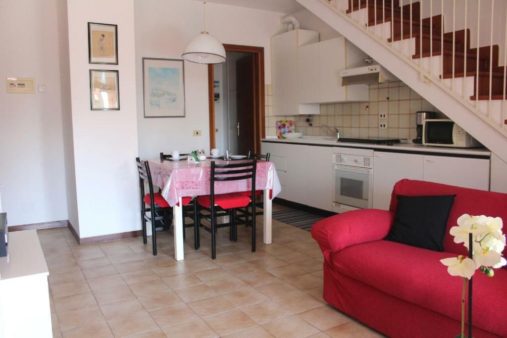 Apartamento Residenza Riviera Degli Olivi Torri Del Benaco Exterior foto